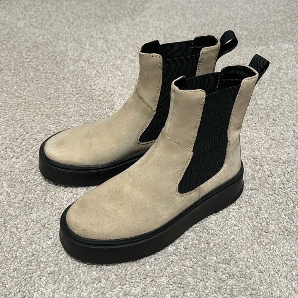 Vagabond Lug Boots